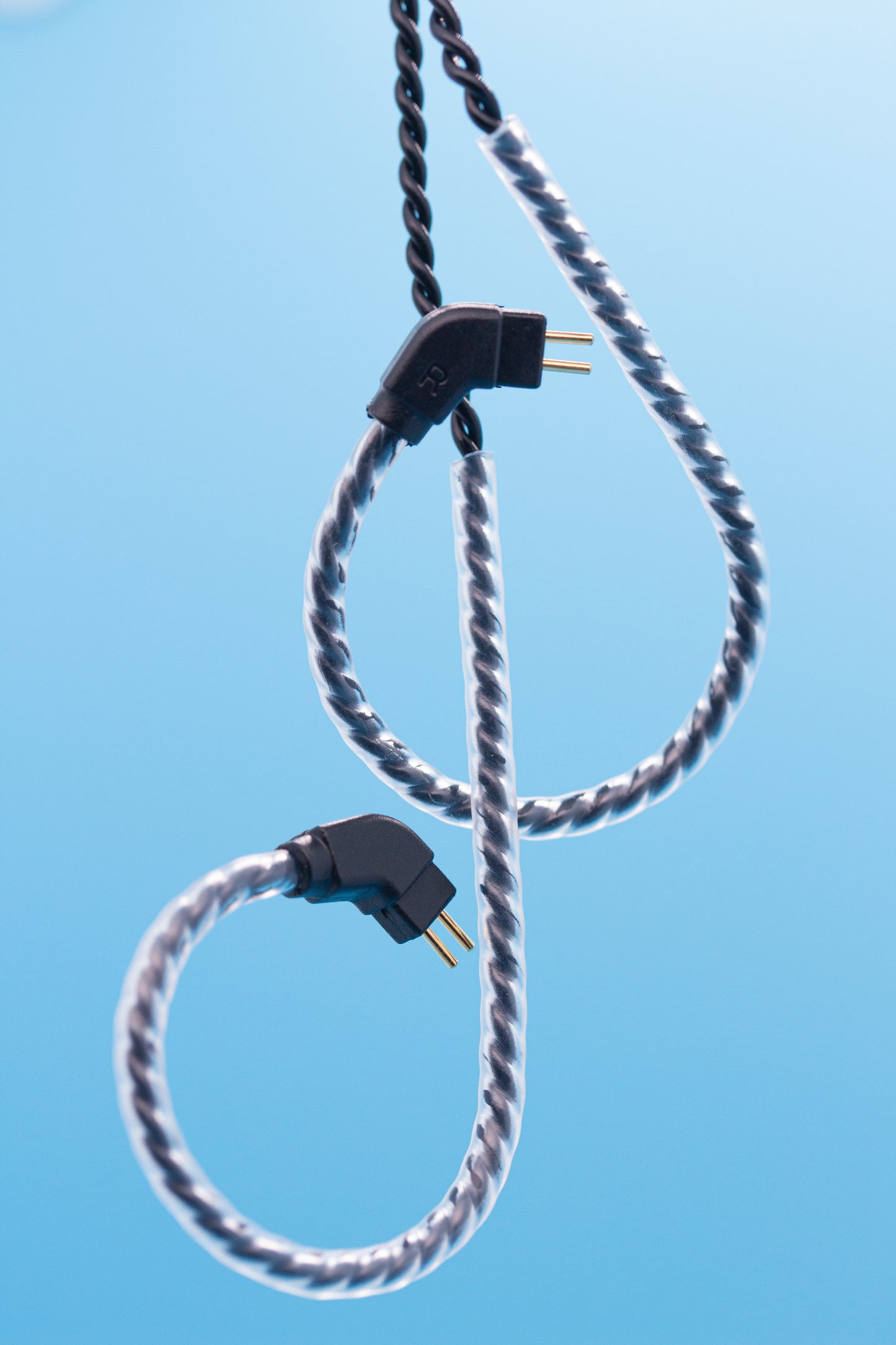 TRN A1 : Câble 4 coeurs / 3.5mm / 2pin 0.75mm / Avec micro